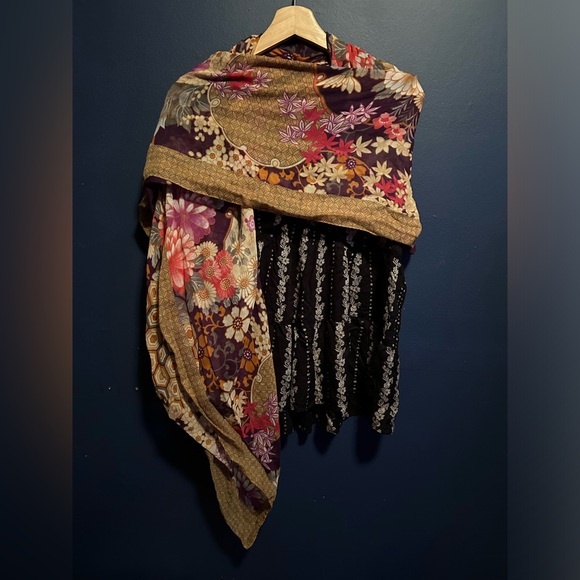 2000’s H&M Floral Patterned Pashmina Scarf - Picture 6 of 7